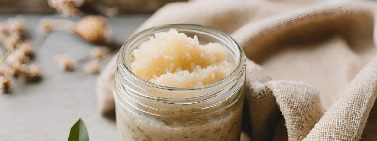 Gommage pour le corps maison : 6 Recettes faciles à essayer ! – oody